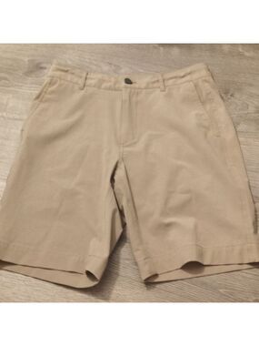 Faherty khaki all day shorts size 28